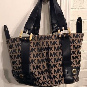 Authentic Michael Kors Monogram Bag!